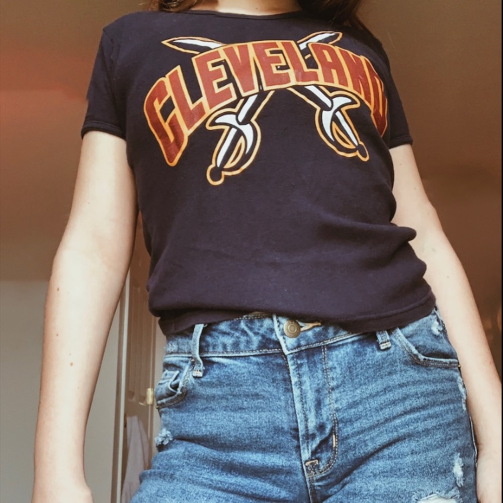 cleveland cavs tee